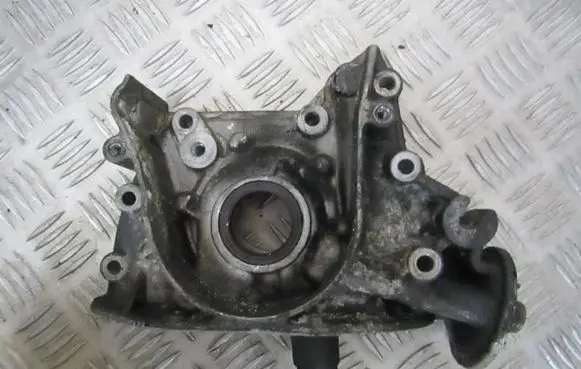 Hyundai Accent Oil pump 