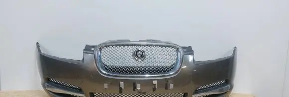 Jaguar XF X250 Front bumper 8X2317C831 8X2317E898B 8X238A100AA