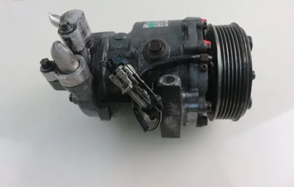 Opel Corsa C Air conditioning (A/C) compressor (pump)