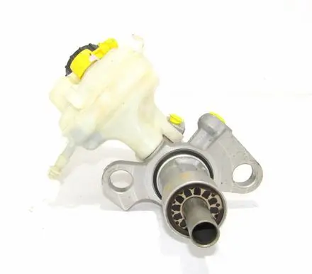 Opel Insignia A Master brake cylinder 03350890241