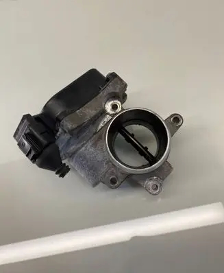 Skoda Octavia Mk2 (1Z) Throttle valve 03L128063Q 241132942