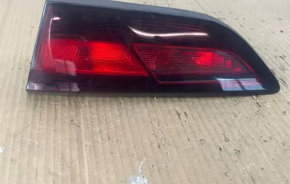 Opel Astra K Tailgate rear/tail lights 39032993 81390202 366069842