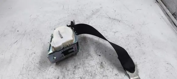BMW 5 E60 E61 Rear seatbelt 33061260