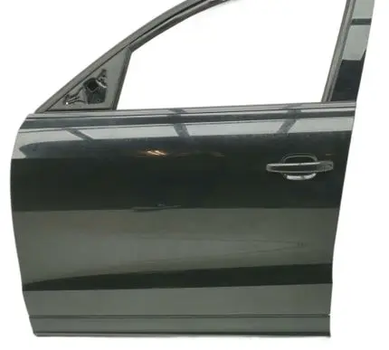 Audi Q3 8U Front door 8R0831051E LY9T