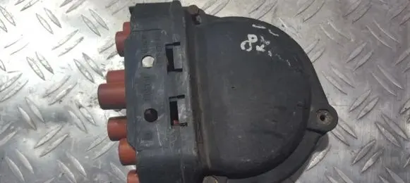 BMW 7 E32 Spark distributor cap 1235522365
