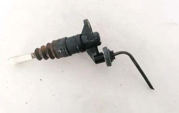 Volkswagen PASSAT B5 Clutch master cylinder 8E1721401 006236025000