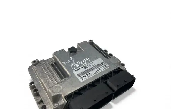 Volvo V70 Engine control unit/module ECU 31331540 0261S06611