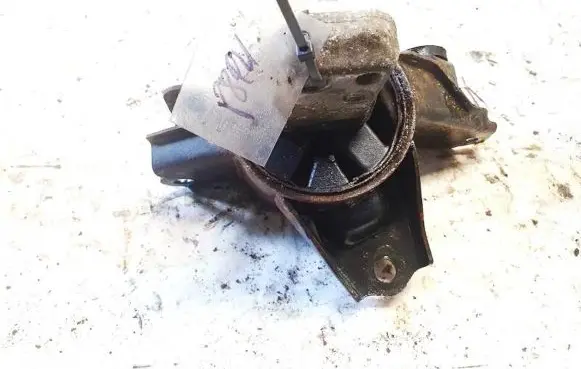 Hyundai i30 Engine mount bracket