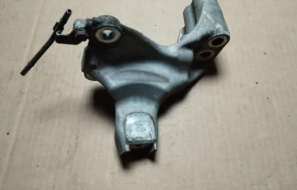 Honda Accord Engine mounting bracket 30TA2