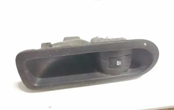 Renault Megane II Electric window control switch 156015540