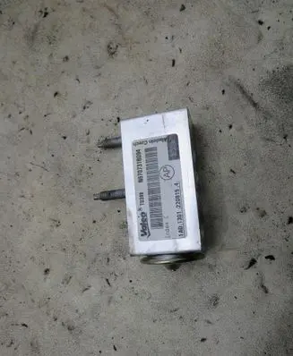Peugeot 2008 I Air conditioning (A/C) expansion valve GMAUTO4574097