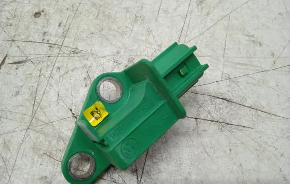 Audi A6 S6 C6 4F Airbag deployment crash/impact sensor 1K0909606