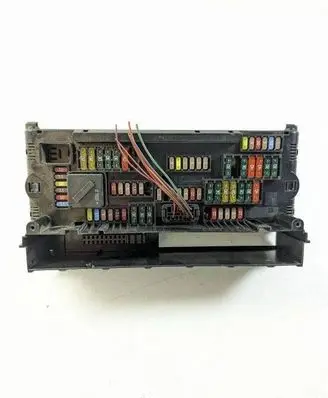 BMW 5 F10 F11 Fuse module 9252815 03260444 317033442