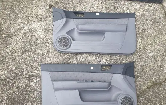Hyundai Getz Front door card panel trim