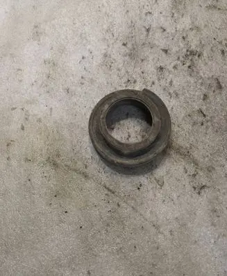 Audi A8 S8 D2 4D Coil spring/strut mount 