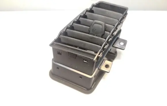 Opel Grandland X Dashboard side air vent grill/cover trim YP00062877