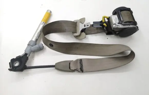 Citroen C-Crosser Front seatbelt 6066746