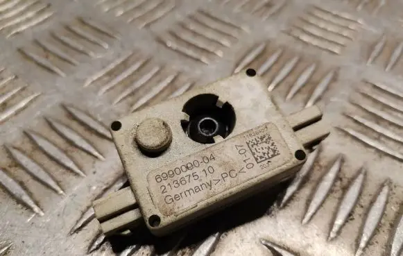 Mini One - Cooper Coupe R56 Aerial antenna amplifier 6990090