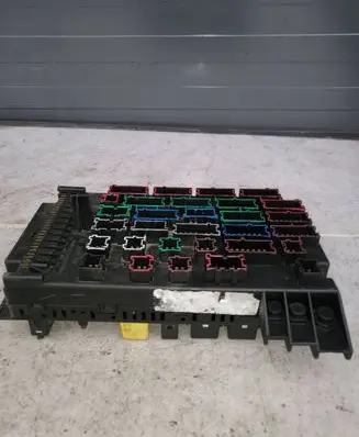 Mercedes-Benz ML W163 Fuse module 08200100