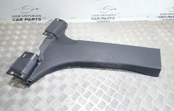 Mitsubishi Outlander (B) pillar trim (bottom) 7211A141