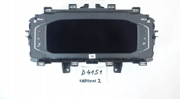 Volkswagen Tiguan Speedometer (instrument cluster) 3G0920320C