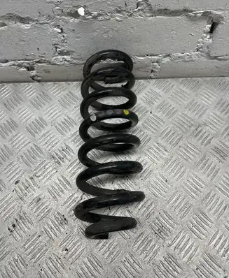 Mercedes-Benz E W213 Rear coil spring