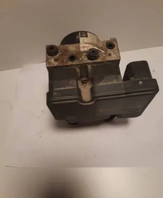 Skoda Octavia Mk2 (1Z) ABS Pump 1K0907379P 00009496E5