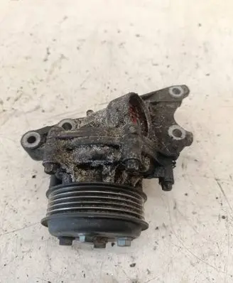 Mercedes-Benz A W169 Water pump A6402010001