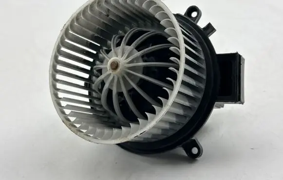 Chrysler Pacifica Heater fan/blower 76942 23090