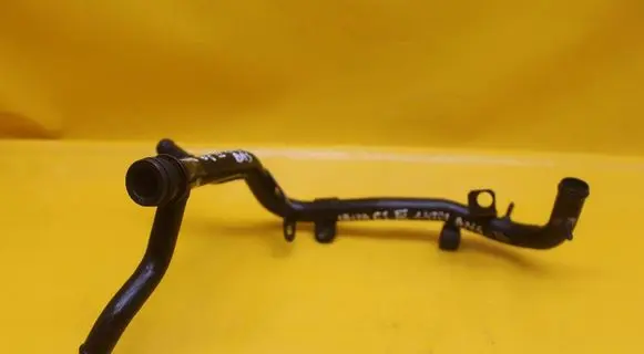 Seat Ibiza IV (6J,6P) Engine coolant pipe/hose 045121065R