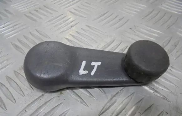 Opel Monterey Rear door window winding handle 