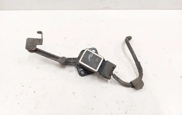 Mercedes-Benz R W251 Air suspension front height level sensor A0105427717
