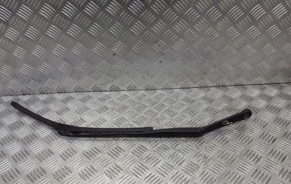 Alfa Romeo 156 Front wiper blade arm