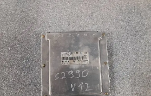 Mercedes-Benz C W203 Engine control unit/module A6111537979 6111537979