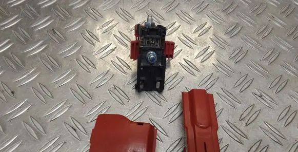 Toyota Yaris Battery relay fuse 