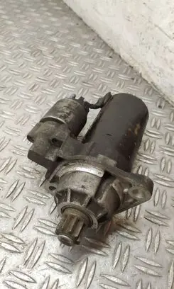 Volkswagen PASSAT B6 Starter motor 0001123014 02M911023P