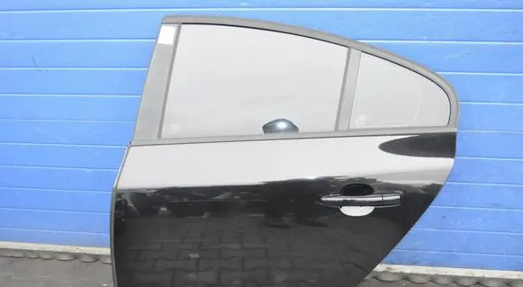 Volvo S60 Rear door 
