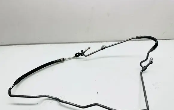 Gearbox oil cooler pipe/hose