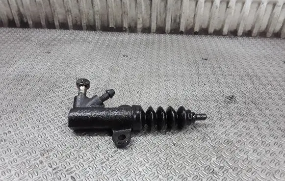 KIA Sorento Clutch slave cylinder 