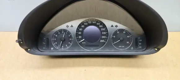 Mercedes-Benz CLK A209 C209 Speedometer (instrument cluster) A2095404211