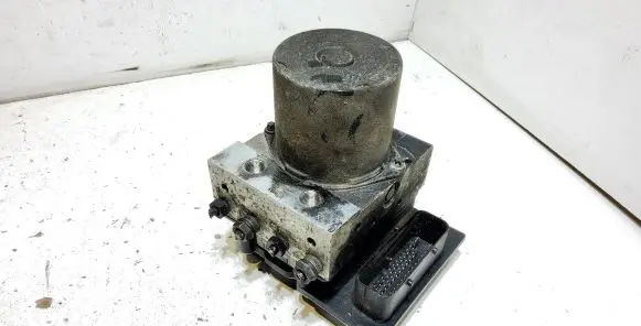 BMW 5 E60 E61 ABS Pump 6768906 6768908 34516768906