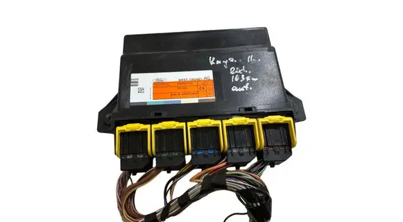 Ford Kuga I Comfort/convenience module 8M5T19G481AG 2007DJ0476 5WK48777K