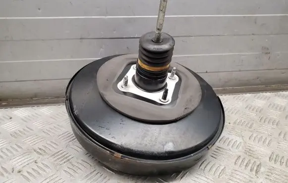 Audi Q3 8U Brake booster 5N1614105J