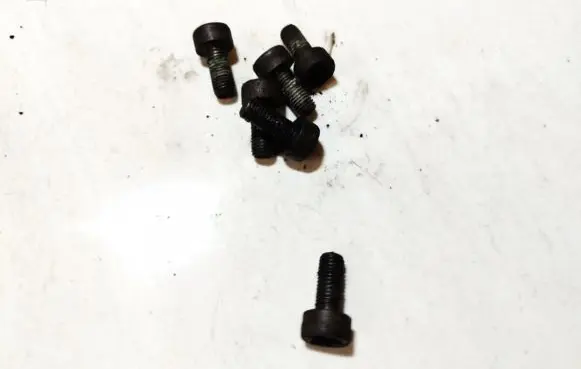 Volvo V50 Nuts/bolts 