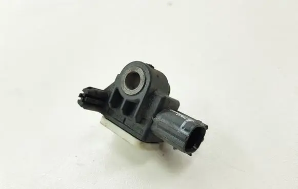 Mitsubishi Outlander Airbag deployment crash/impact sensor 8651A165