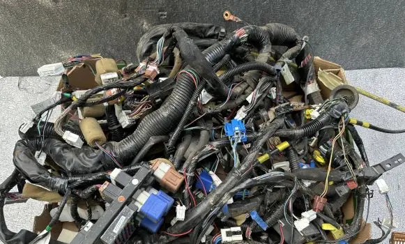 Nissan Patrol Y61 Wiring harness 24010VD262 24350VC000