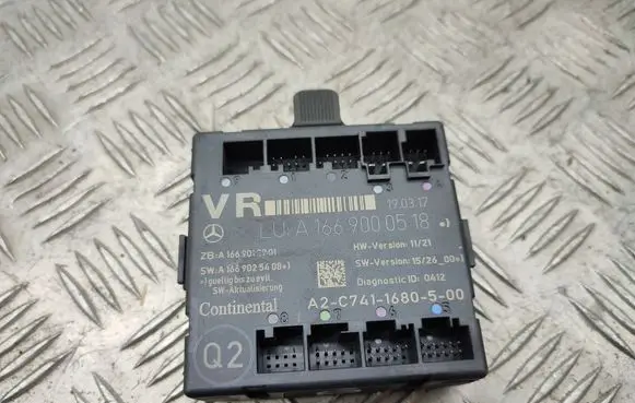 Mercedes-Benz CLA C117 X117 W117 Door control unit/module A1669000518