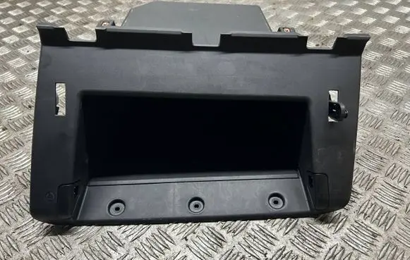 Jeep Cherokee Glove box