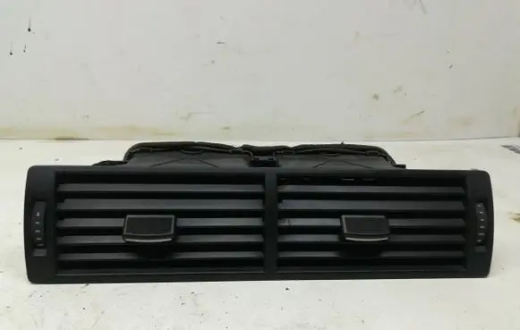 Audi A4 S4 B7 8E 8H Dash center air vent grill 8E0820951H 16T50121