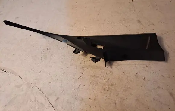 BMW 5 E60 E61 Parcel shelf load cover mount bracket 7049903